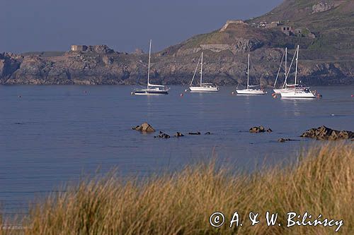 zatoka Braye na wyspie Alderney, Channel Islands, Anglia, Wyspy Normandzkie, Kanał La Manche