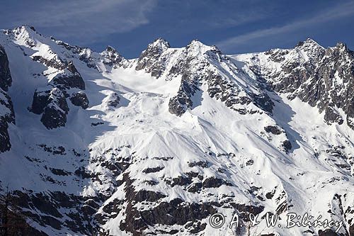 pejzaż Alp, ośrodek narciarski Courmayeur, Włochy