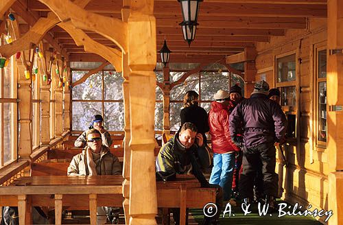 Bieszczady, Góry Słonne Arłamów bar na stoku narciarskim