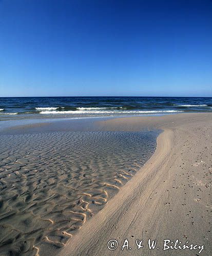 plaża nad Bałtykiem, polskie wybrzeże, Polska