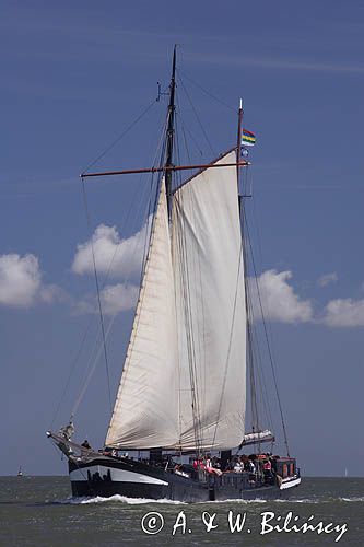 barka holenderska ´Frans Horjus´ na Waddensee, Holandia, Waddensee, Morze Wattowe