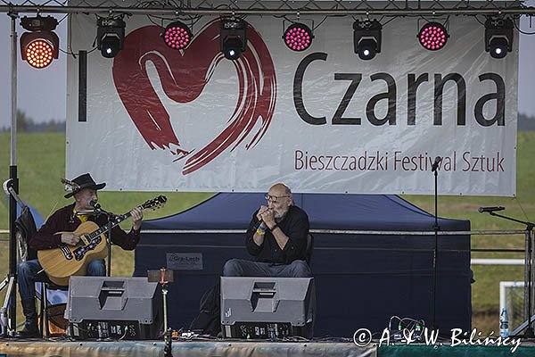 Koncert Adama Łysego Glinczewskiegi i Włodka Bilińskiego na 8 Bieszczadzkim Festiwalu Sztuk w Czarnej, Bieszczady