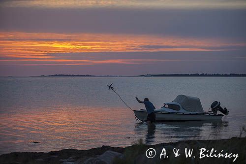 Zachód słońca na wyspie Birkholm, Archipelag Południowej Fionii, Dania