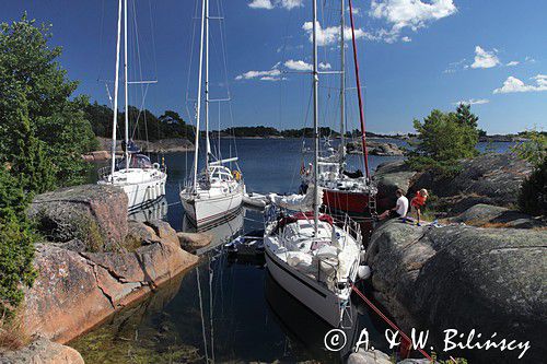 w zatoczce na Birkskar koło Harsteny, Archipelag Gryt, szwedzkie szkiery, Szwecja