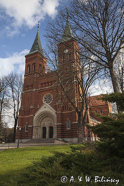 Neogotycki kościół pod wezwaniem św. Marcina, Błażowa, Pogórze Dynowskie