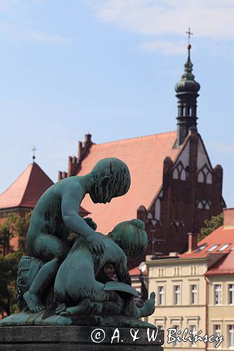 Bydgoszcz, Stary Rynek 24, rzeźba