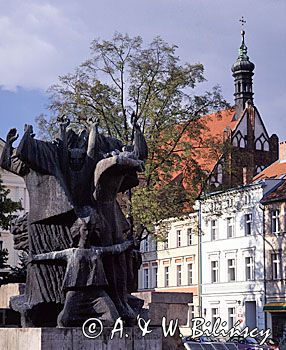 Bydgoszcz, Pomnik Walki i Męczeństwa Ziemi Bydgoskiej na Starym Rynku