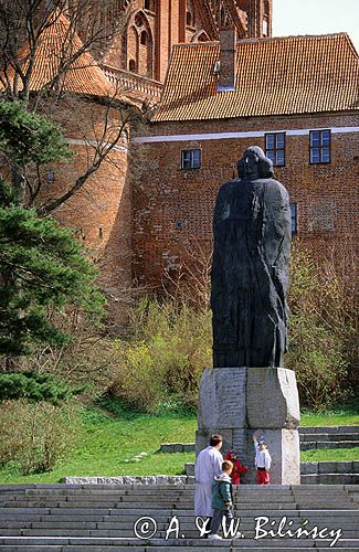 Frombork katedra i pomnik Kopernika