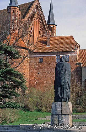 Frombork katedra i pomnik Kopernika