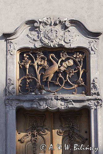 Gdańsk, ornament nad drzwiami, kamienica na Długim Targu gdansk