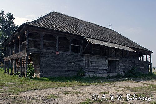 Górzno zabytkowy spichlerz z XVIII wieku koło Garwolina