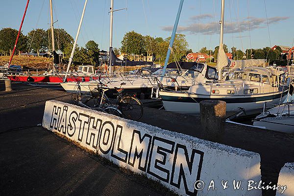 Przystań Hastholmen nad jeziorem Vattern, Wetter, Szwecja