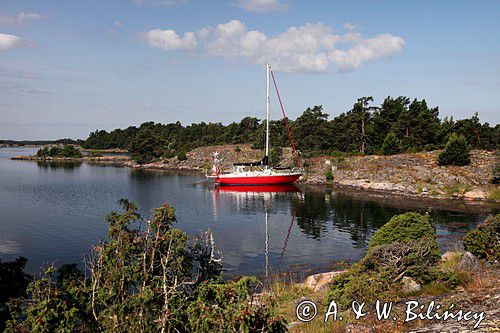 naturalny port, zatoka Istergaseflagen przy wyspie Istergas, szwedzkie szkiery koło Olandii, Szwecja