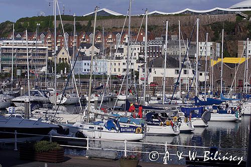 port jachtowy Albert Harbour w St. Helier, wyspa Jersey, Channel Islands, Wyspy Normandzkie