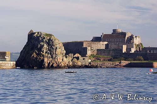 twierdza Elizabeth Castle w St. Helier, wyspa Jersey, Channel Islands, Wyspy Normandzkie