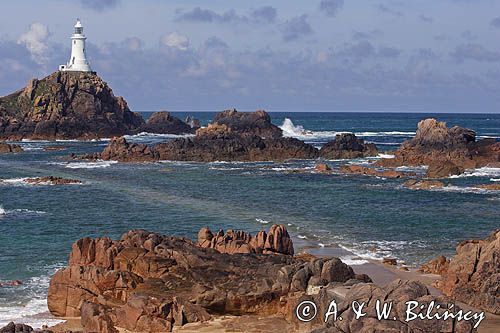 latarnia morska La Corbiere, wyspa Jersey, Channel Islands, Anglia, Wyspy Normandzkie, Kanał La Manche