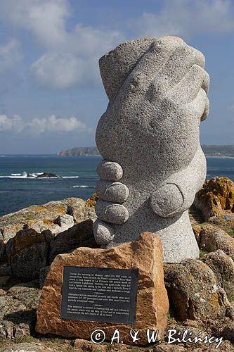 pomnik upamiętniający katastrofę morską z 1995 roku z podziękowaniem za ocalenie - na Corbirer Point, wyspa Jersey, Channel Islands, Anglia, Wyspy Normandzkie, Kanał La Manche