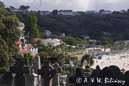 St. Brelade's kurort i cmentarz, wyspa Jersey, Channel Islands, Anglia, Wyspy Normandzkie, Kanał La Manche