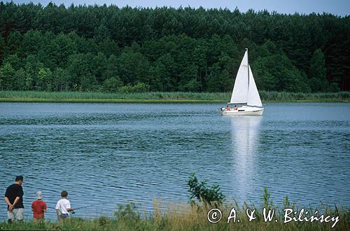 Jezioro Nidzkie na Mazurach, szlak Wielkich Jezior Mazurskich, Polska