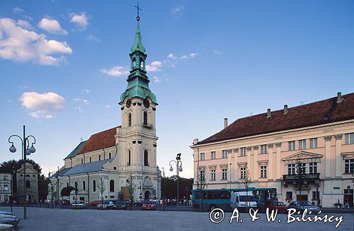 Kalisz kolegiata Wniebowzięcia NMP i św. Józefa, Bazylika kolegiacka Wniebowzięcia Najświętszej Marii Panny w Kaliszu, Sanktuarium św. Józefa, krajowe miejsce kultu św. Józefa.