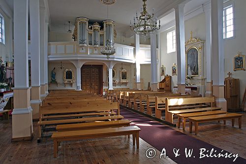 Kampinos zabytkowy kościół barok polski z 1773-82 roku powiat Błonie