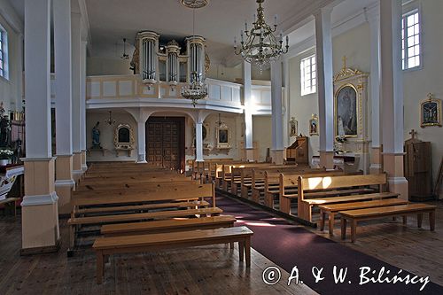 Kampinos zabytkowy kościół barok polski z 1773-82 roku powiat Błonie