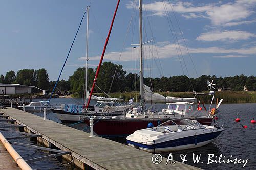 port jachtowy, wyspa Kihnu, Estonia, Kihnu harbour, Kihnu Island, Estonia