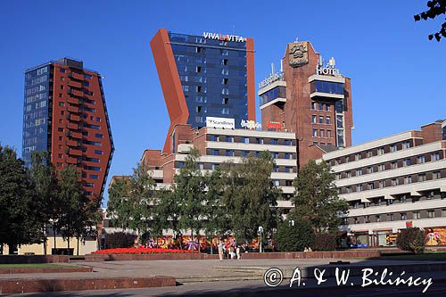 nowoczesne budynki 'K i D' K centrum i plac Atgimimo Kłajpeda, Litwa K and D 'K center' buildings, Atgimimo square, Klajpeda, Lithuania