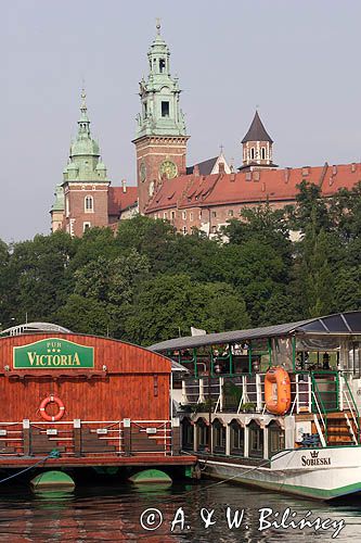 Cracow, Wawel i barki na Wiśle