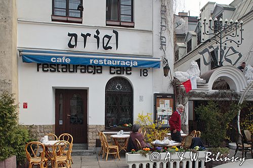 Cracow Krakowski Kazimierz żydowskie miasto fragment ulicy Szerokiej restauracja Ariel