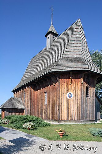 Łaszew zabytkowy kościół drewniany z I połowy XVI wieku, powiat Wieluń