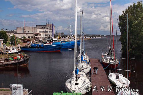 pomost dla jachtów w Roja, Zatoka Ryska, Łotwa Roja harbour, Riga Bay, Latvia
