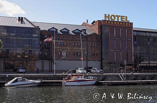 nabrzeże dla jachtów w porcie Liepaja, Łotwa Liepaja harbour, Latvia