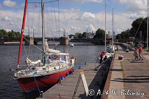 nabrzeże dla jachtów w porcie Liepaja, Łotwa Liepaja harbour, Latvia