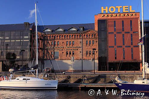 nabrzeże dla jachtów w porcie Liepaja, Łotwa Liepaja harbour, Latvia