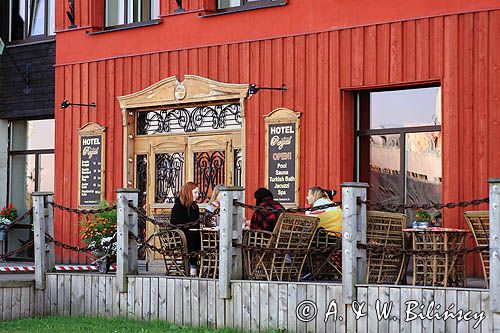 restauracja w drewnianym zabytkowym domu, Liepaja, Łotwa restaurant in a wooden house, Liepaja, Latvia