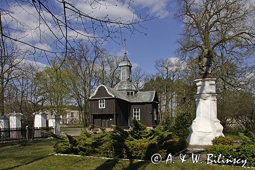 Łomnica zabytkowy kościół drewniany powiat Nowy Tomyśl - Wielkopolska