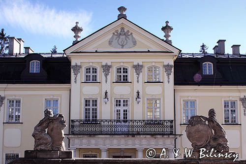 Lwów, pałac Szeptyckich, pałac biskupów prawosławnych przy Archikatedrze św. Jury, Ukraina