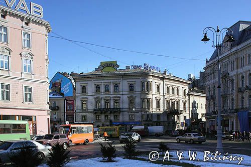 Lwów, kamienice w centrum starego Lwowa, Ukraina