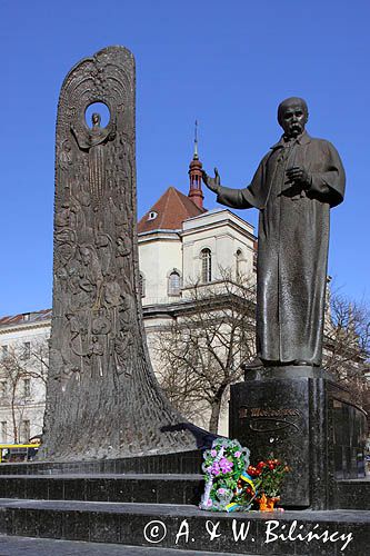 Lwów, Prospekt Swobody i pomnik Tarasa Szewczenki, Ukraina &#169; Agnieszk