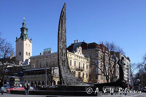 Lwów, Prospekt Swobody i pomnik Tarasa Szewczenki, Ukraina