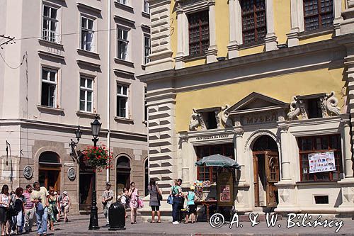 Lwów, Rynek Nr 2 Kamienica Bandinellich, renesansowa