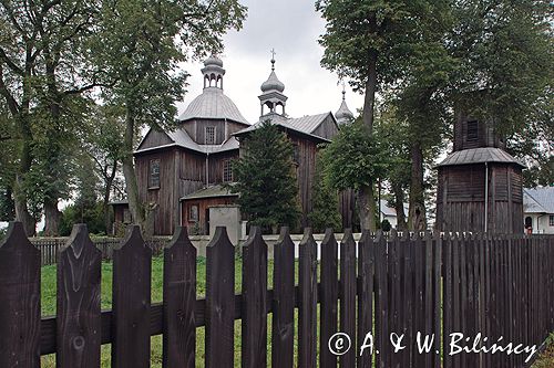 Mnichów zabytkowy kościół barokowy z 1765-70 roku powiat Jędrzejów