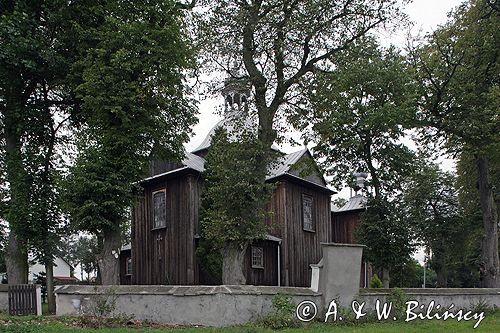 Mnichów zabytkowy kościół barokowy z 1765-70 roku powiat Jędrzejów