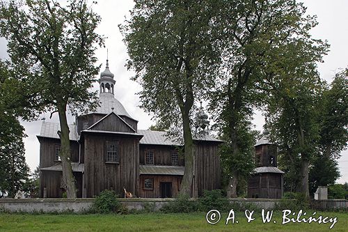 Mnichów zabytkowy kościół barokowy z 1765-70 roku powiat Jędrzejów