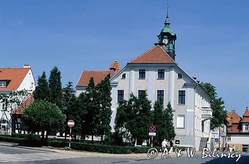 Mrągowo rynek i ratusz