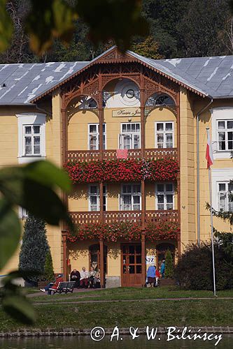 Nałęczów, Sanatorium Książę Józef w Parku Zdrojowym