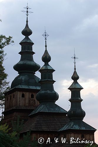 Owczary zabytkowa cerkiew drewniana z 1635 roku, obecnie kościół katolicki, Beskid Niski