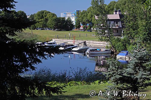 łodzie na kanale w Parnu, Estonia in Parnu, Estonia