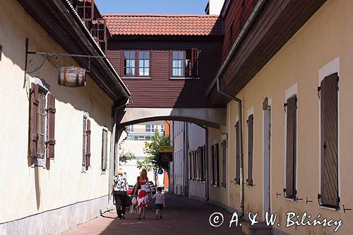 zaułek w Parnu, Parnawa, Estonia in Parnu, Estonia